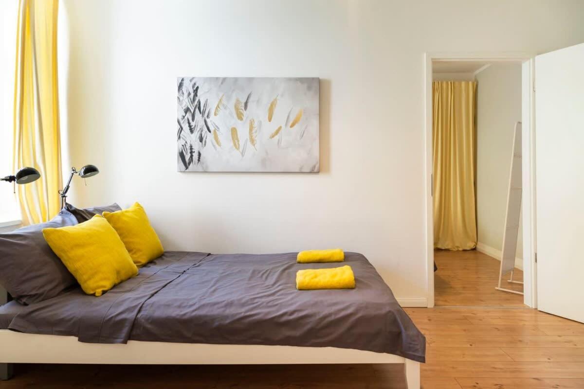 Cosy Two Br Plus Self Checkin Plus Street Parking 베를린 외부 사진