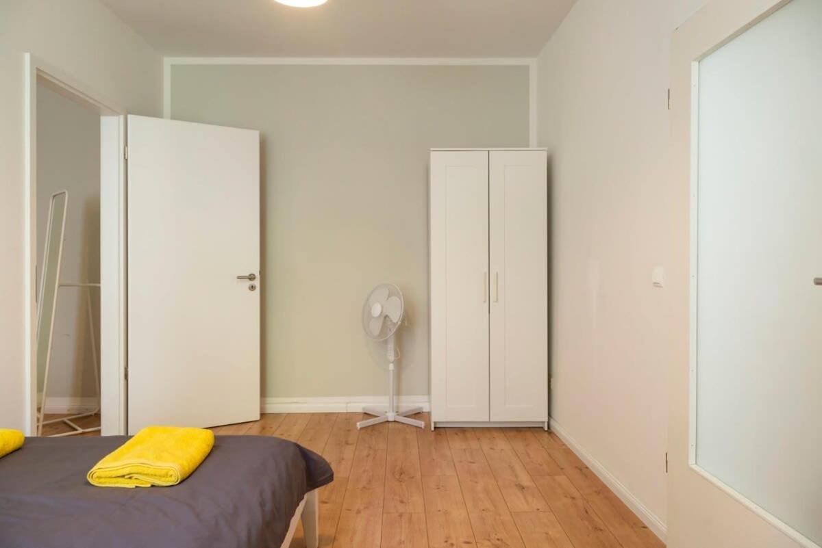 Cosy Two Br Plus Self Checkin Plus Street Parking 베를린 외부 사진